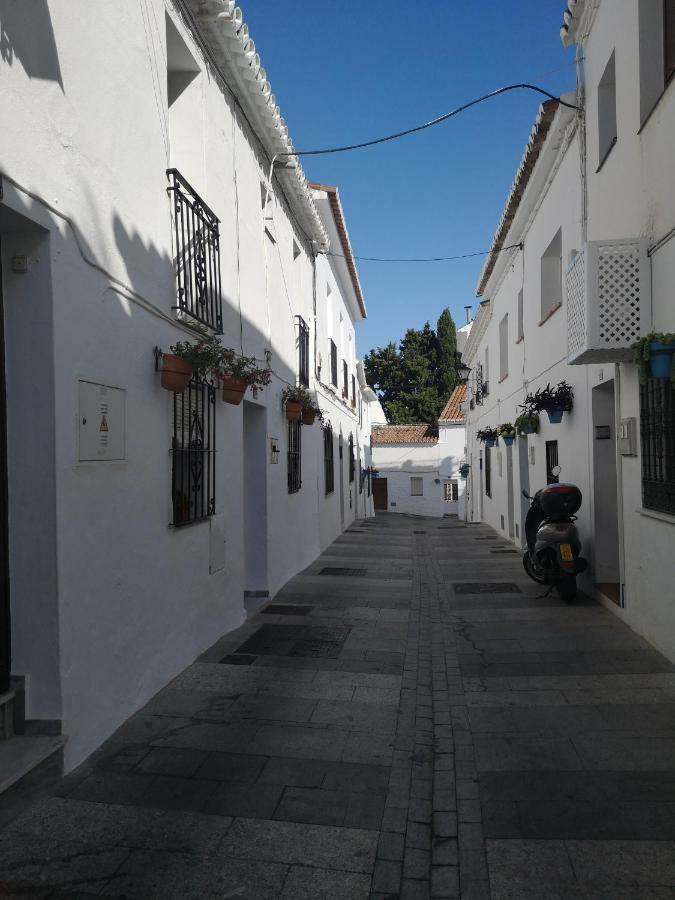 La Casa Del Barrio Guest House Михас Екстериор снимка